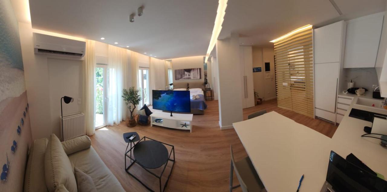 Renovated Apartment With Roof Garden Access, 15 M Walk To Acropolis Athen Eksteriør billede